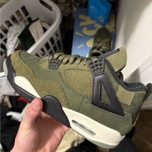 Jordan 4 Craft Olive Size 8 Like New Condition